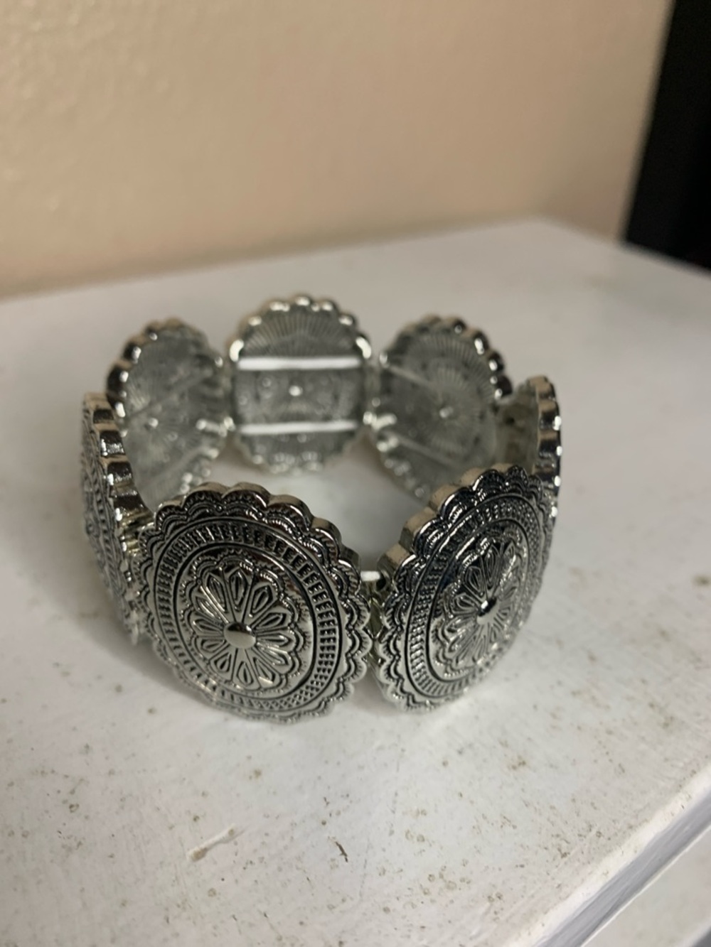 BOHO Silver Floral Medallion Stretch Bracelet - Picture 3 of 4